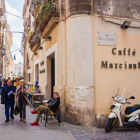 Appartamenti Di Charme Ortigia Marilini Dulini Syracuse Exterior foto