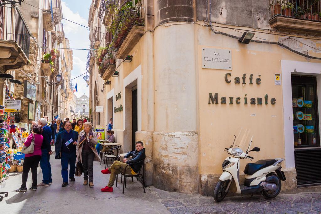 Appartamenti Di Charme Ortigia Marilini Dulini Syracuse Exterior foto